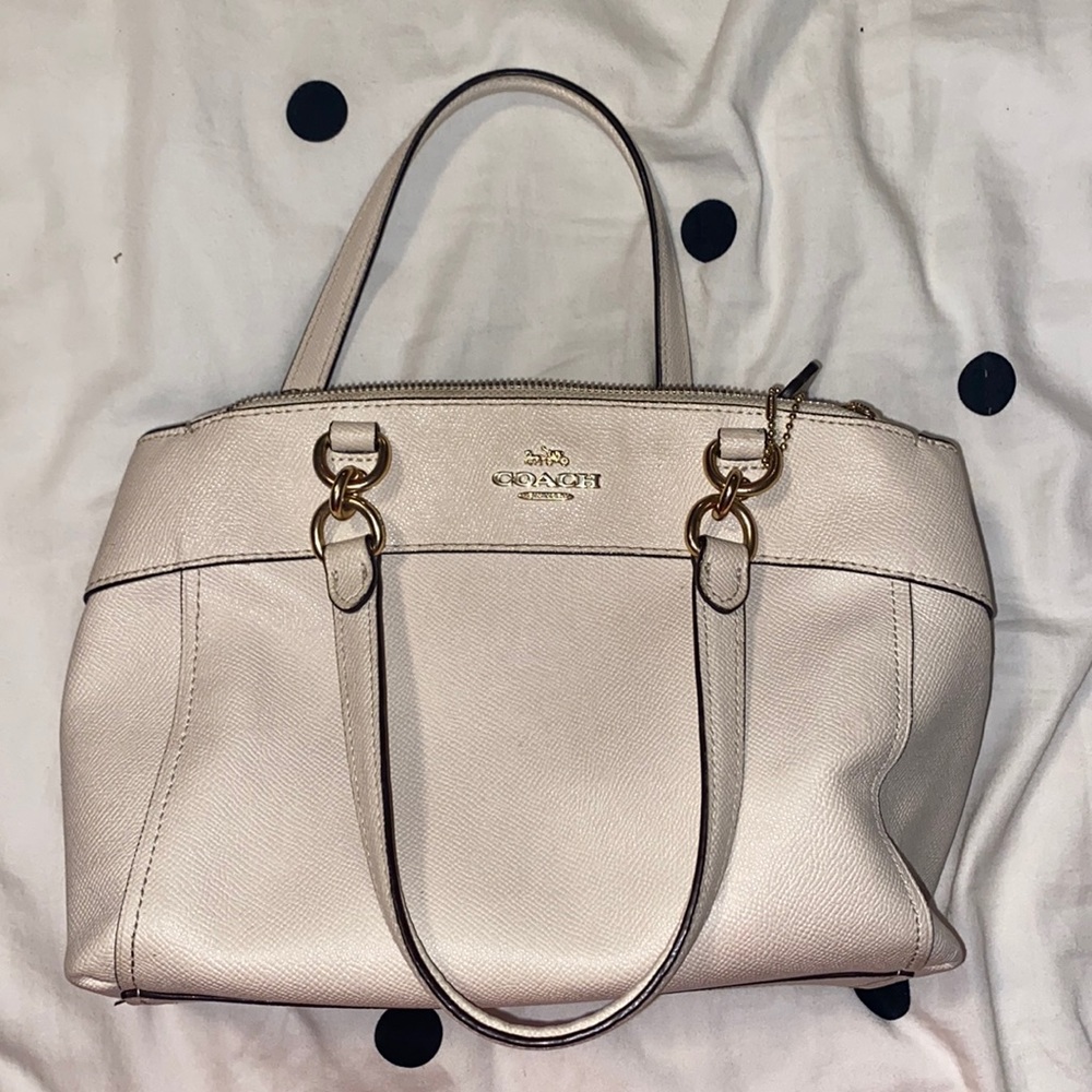 Cream Coach purse with detachable strap